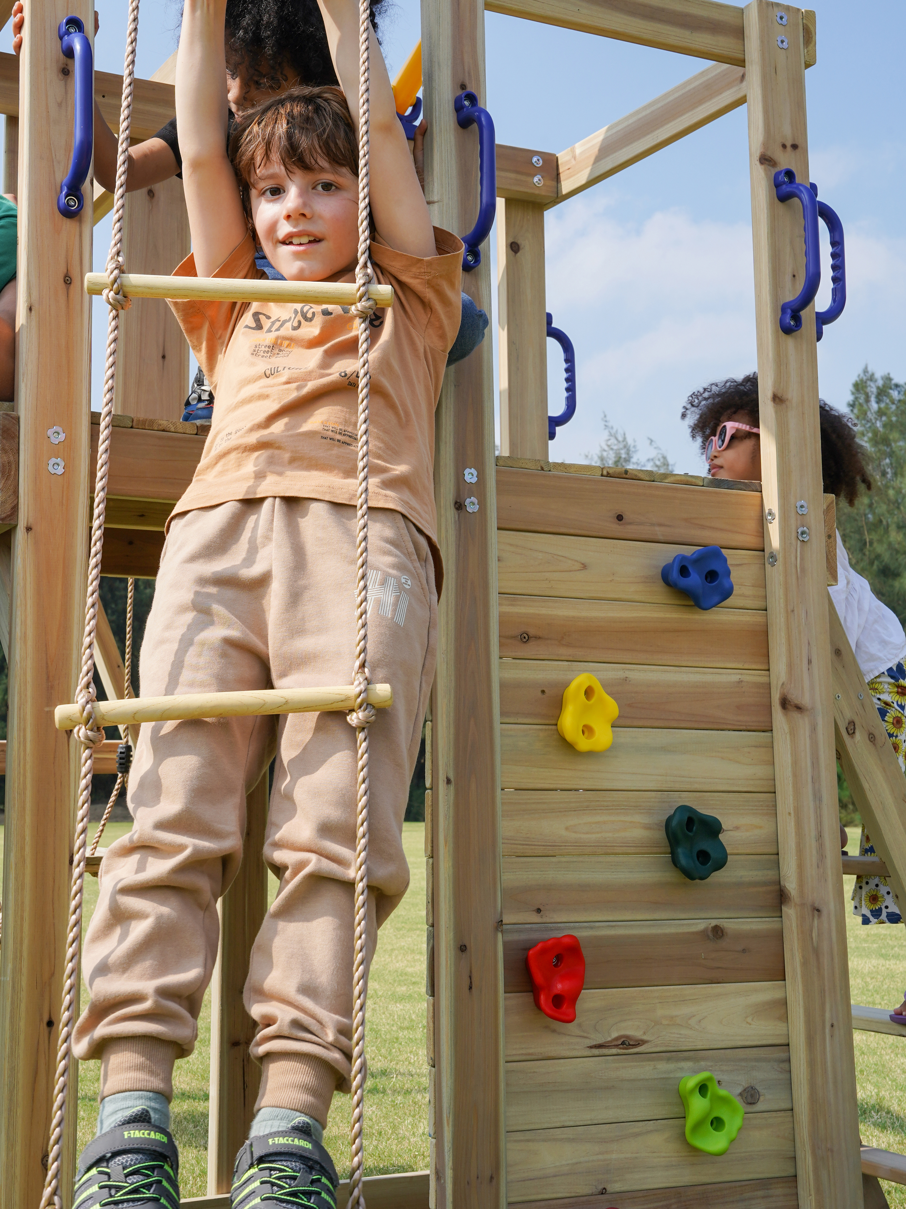 AXI Moos Climbing Frame with Double Swing Set - Grey Slide