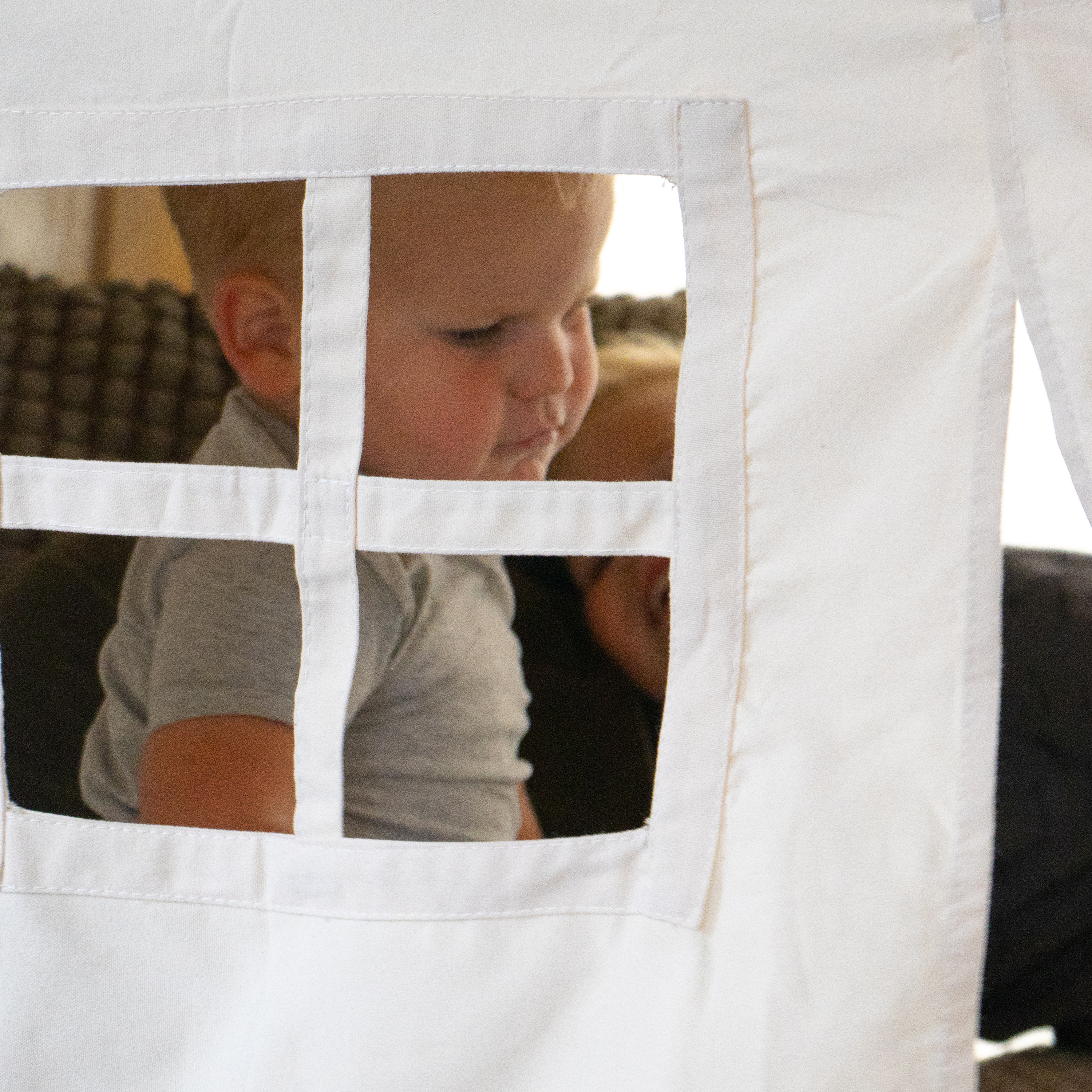Sunny Nova Table Tent Cream