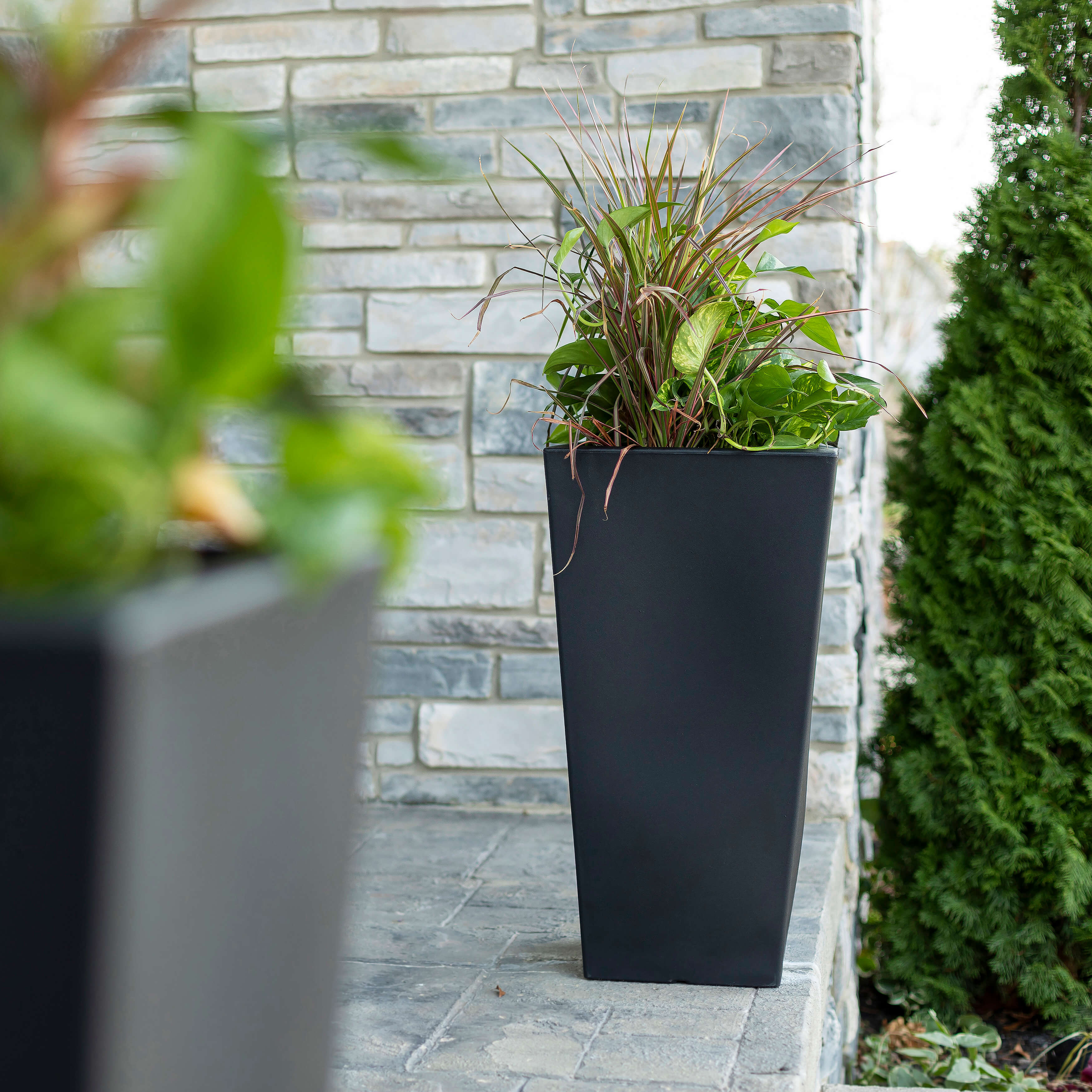 Step2 Tremont Square Conical Flower Pot Large - Onyx Black