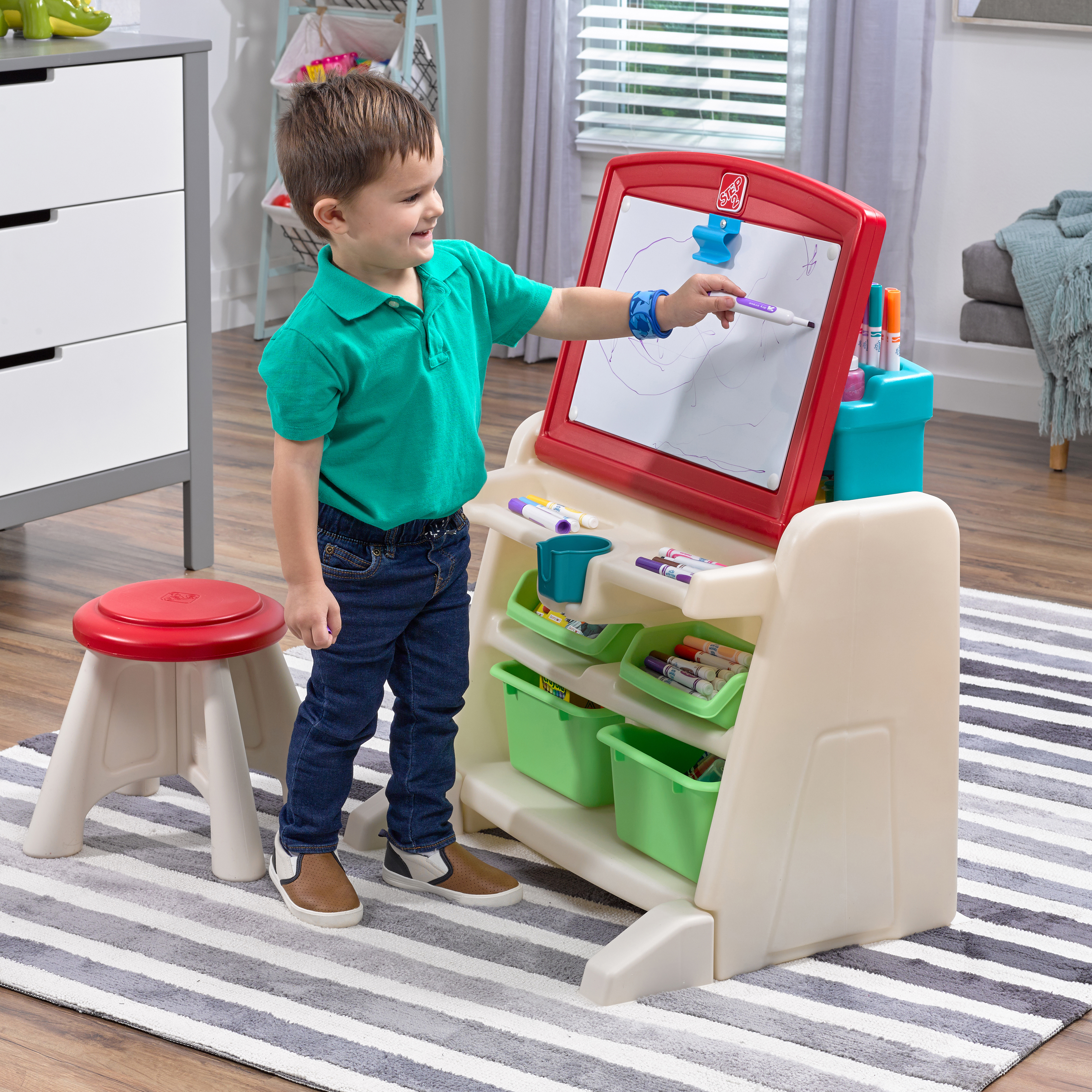 Step2 Flip & Doodle Easel Desk With Stool