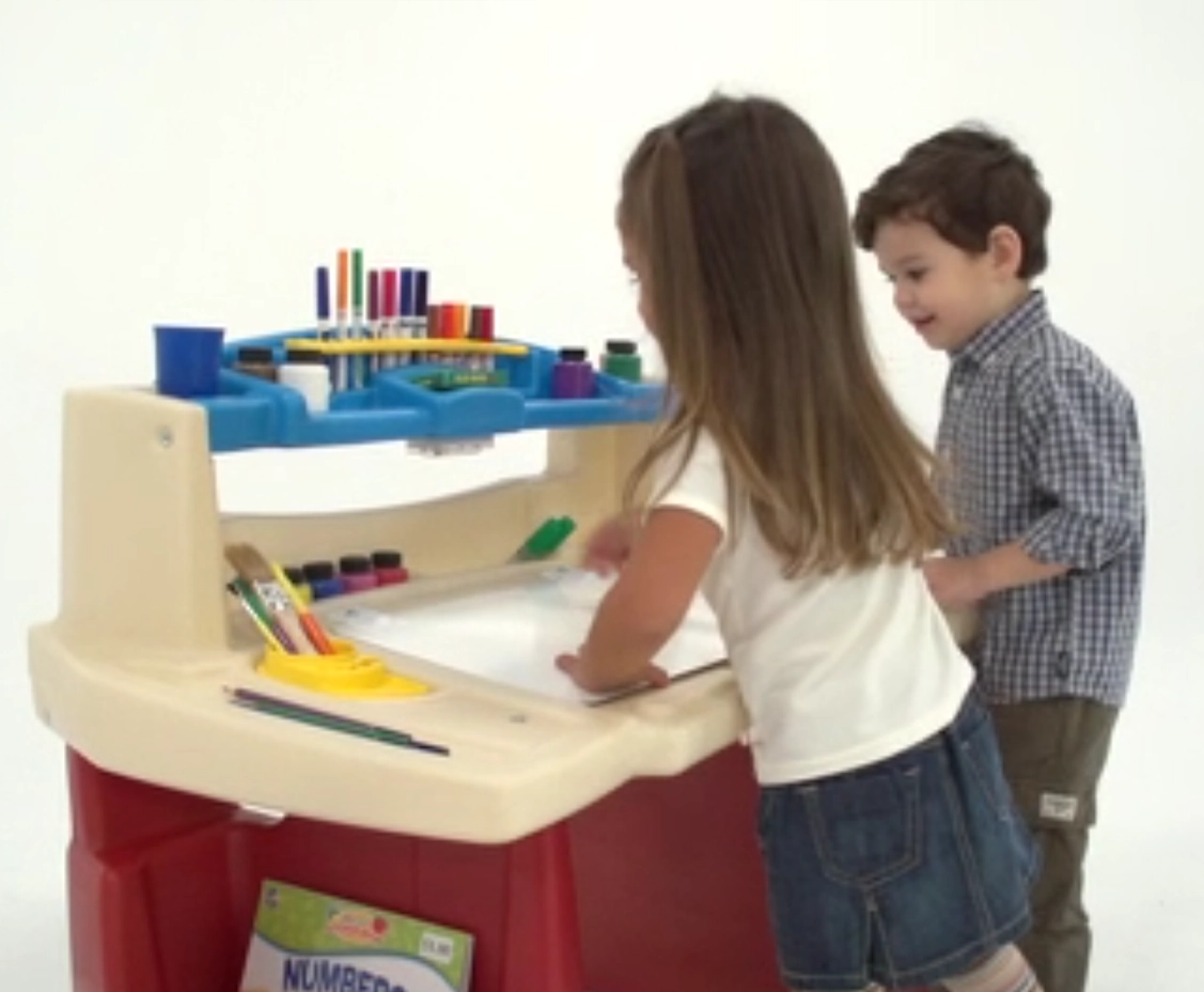 Thumbnail Step2 Deluxe Art Master Desk Tekentafel voor kinderen - Knutseltafel om te schilderen en tekenen