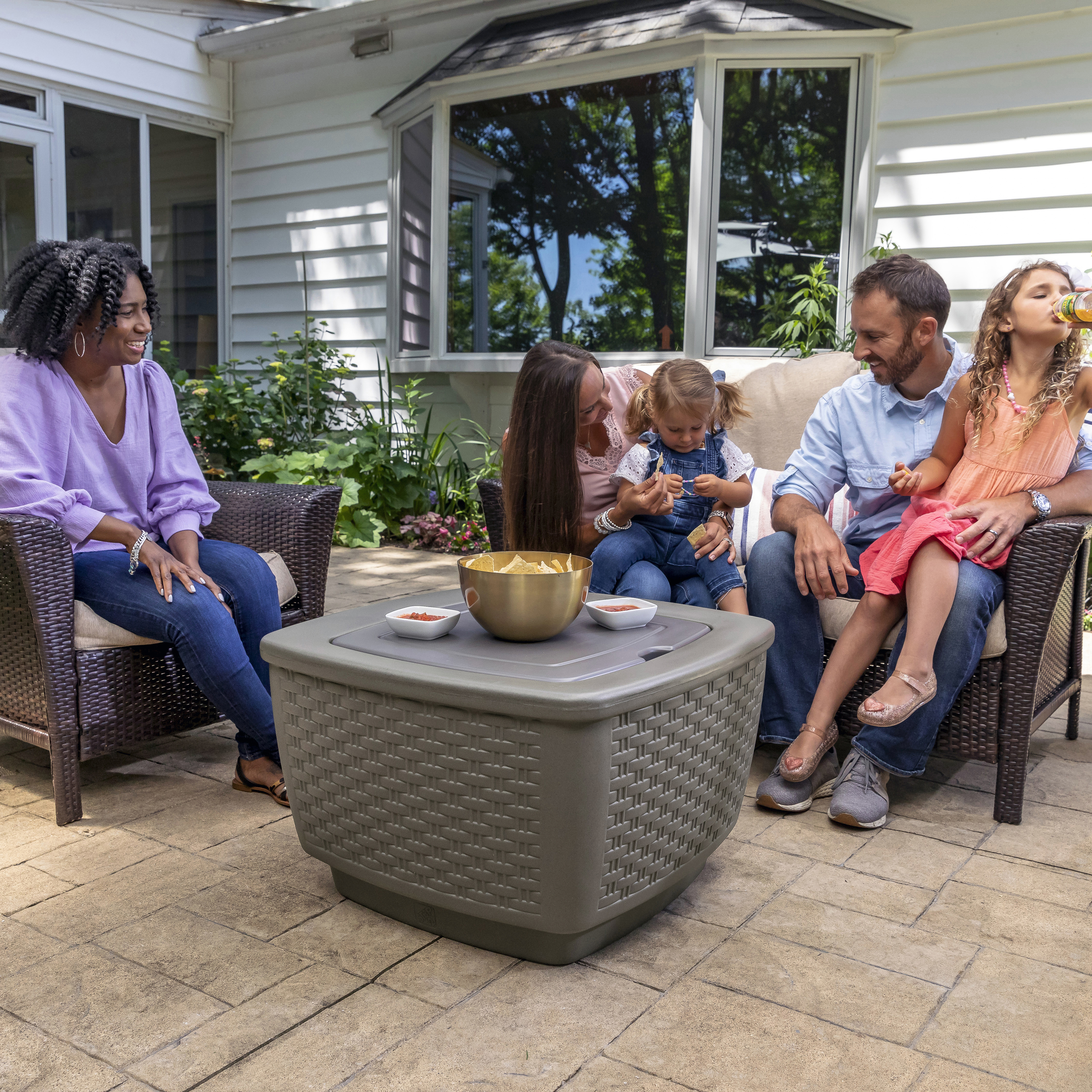 Step2 Just Chillin Patio Table & Ice Bin