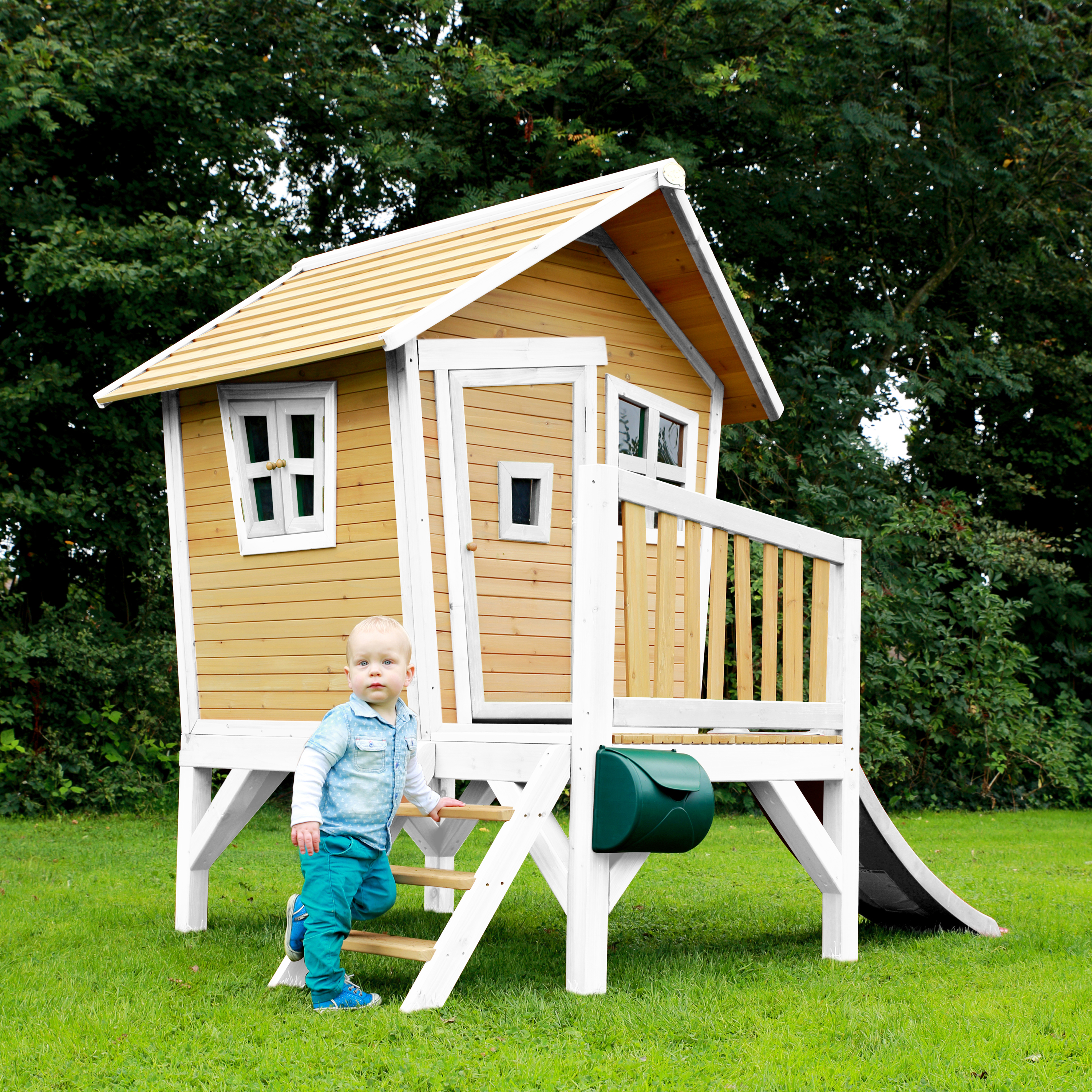 AXI Robin Playhouse Brown/White - White Slide