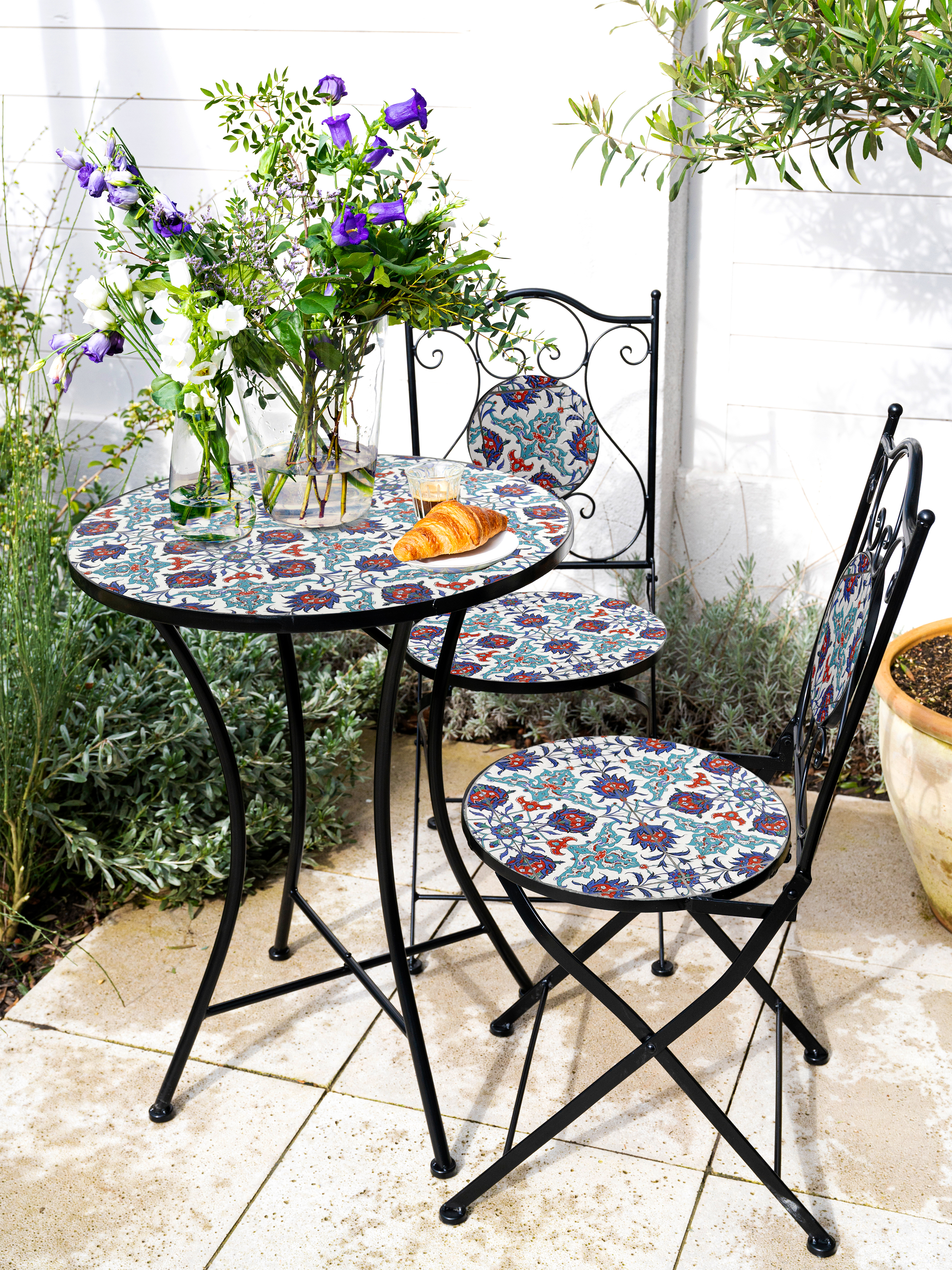 AXI Amélie Bistro Table Bright Blue