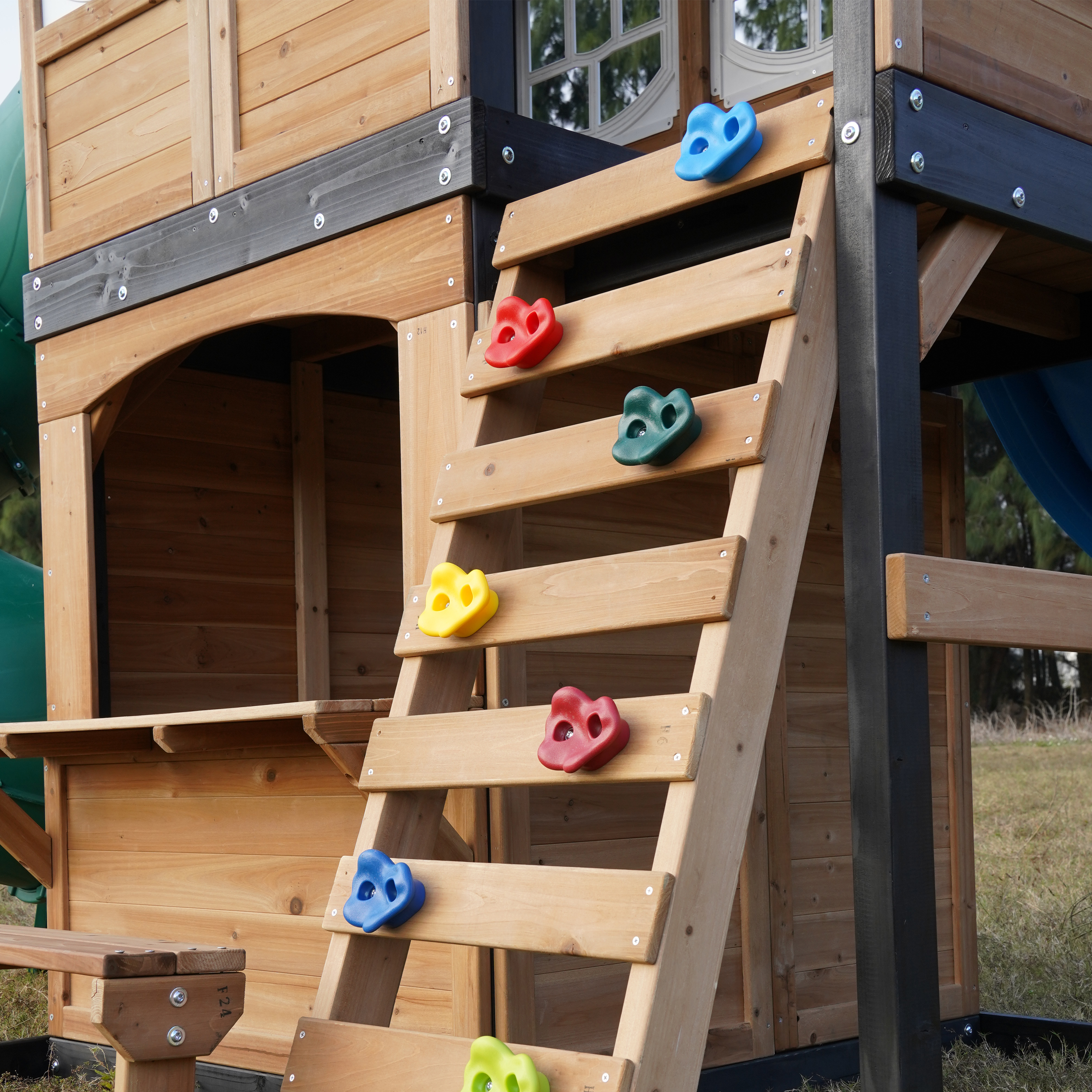 AXI Noud Climbing Frame with Playhouse, Swings, Trapeze and Climbing Wall – Pastel Green Slide and Tube Slide