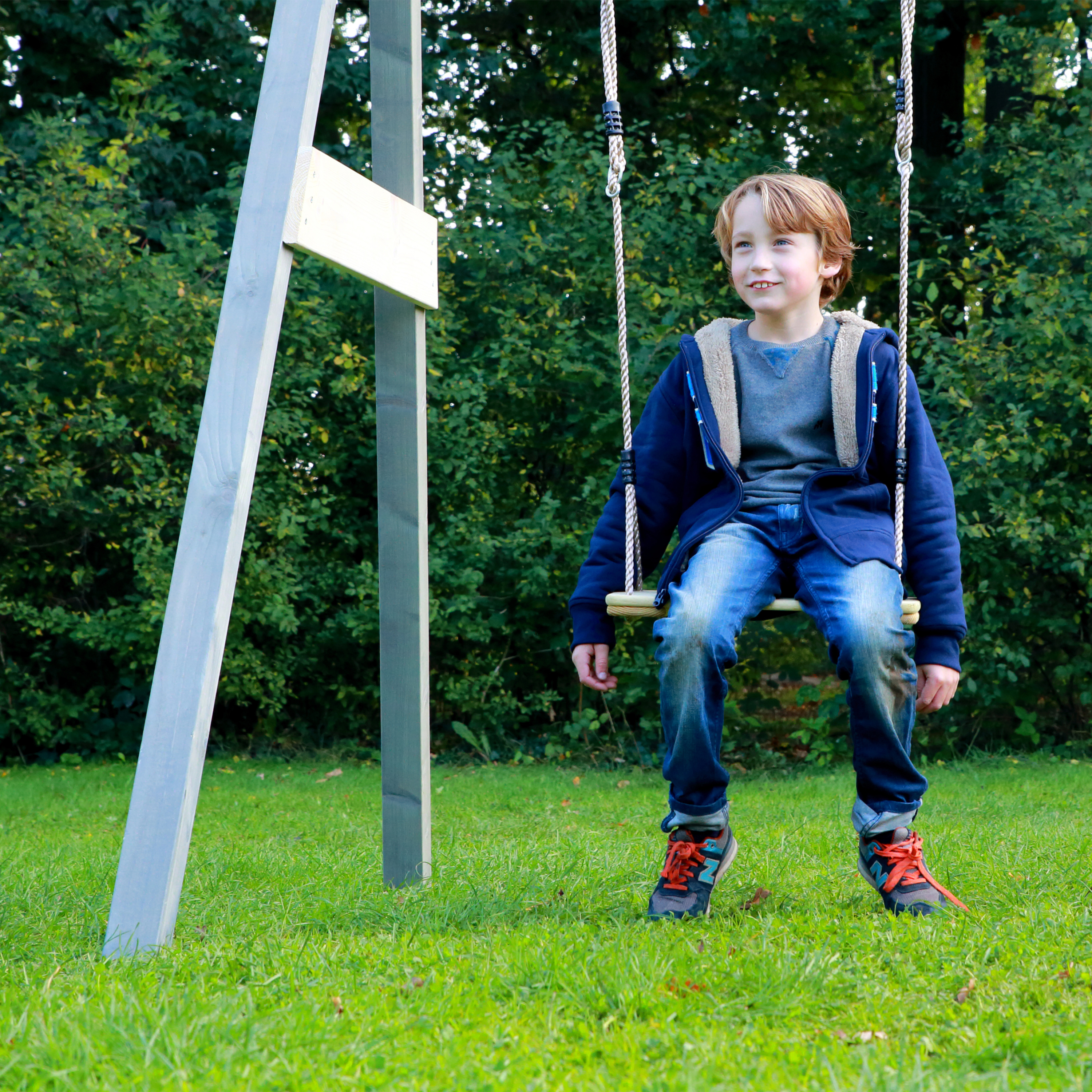 AXI Wooden Swing Seat