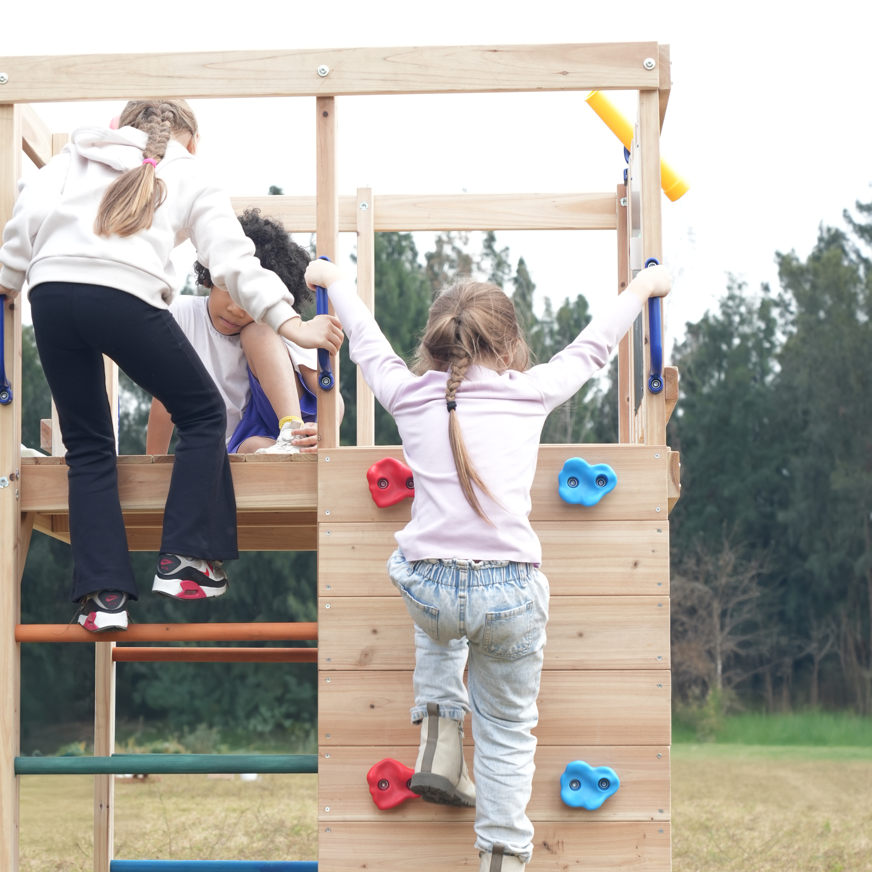AXI Sam Climbing Frame with Climbing Wall. Climbing Net and Monkey Bars – Pastel Pink Slide