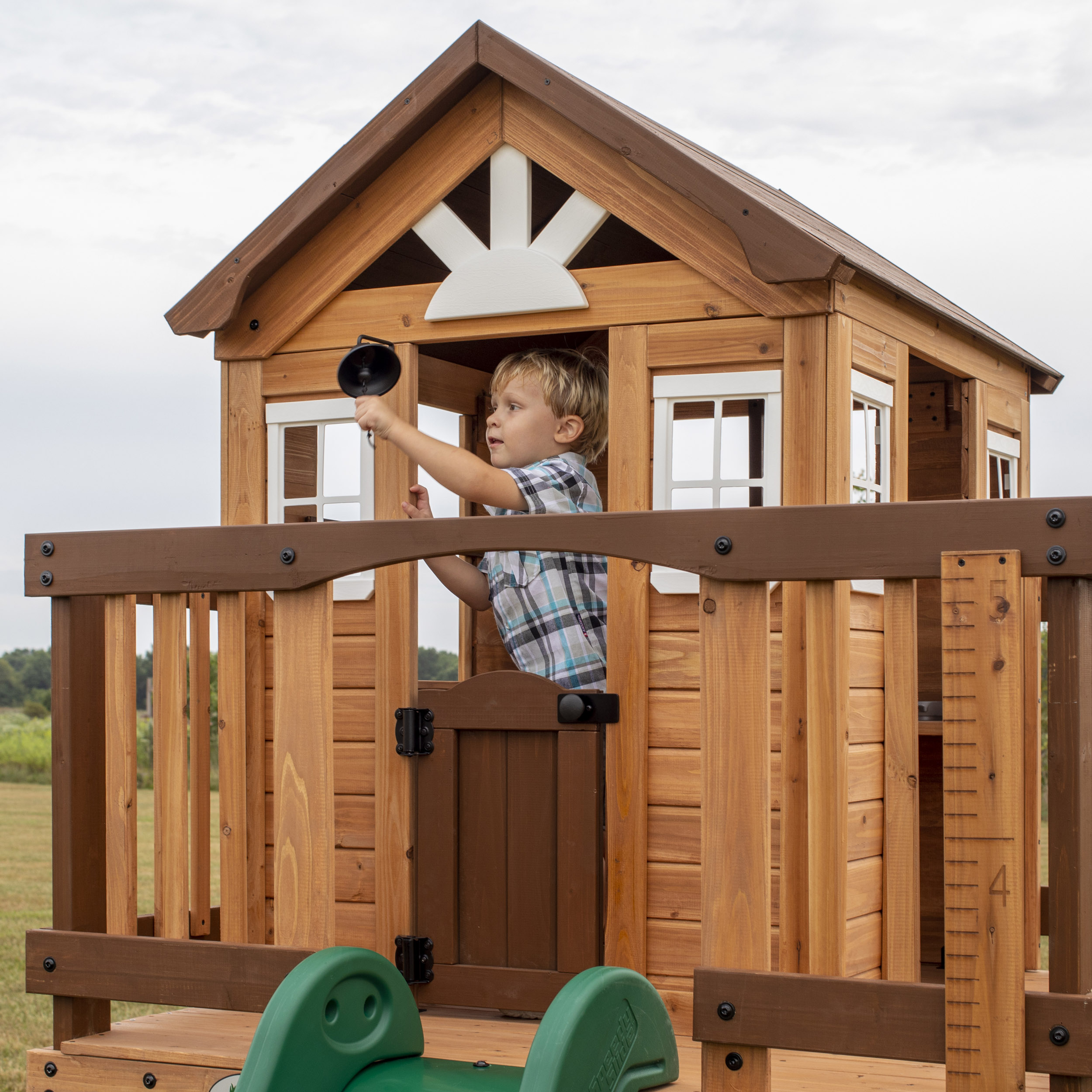 Backyard Discovery Echo Heights Playhouse