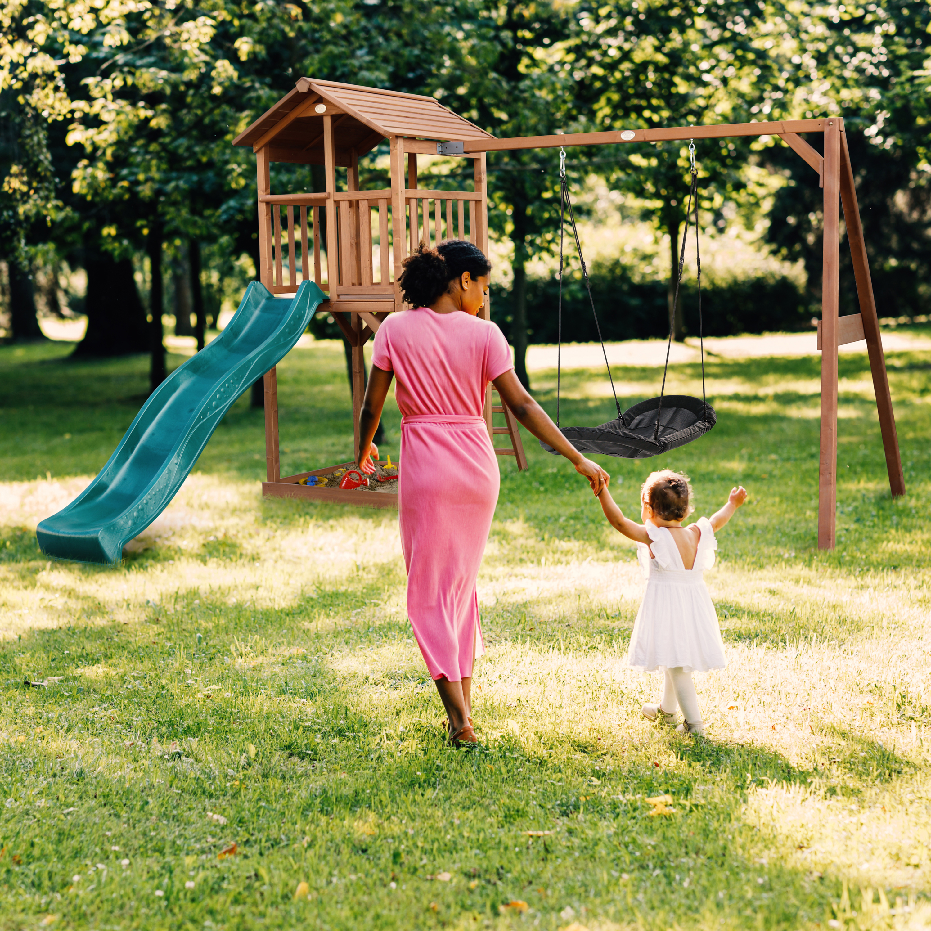 AXI Beach Tower with Roxy Nest Swing Set Brown - Green Slide