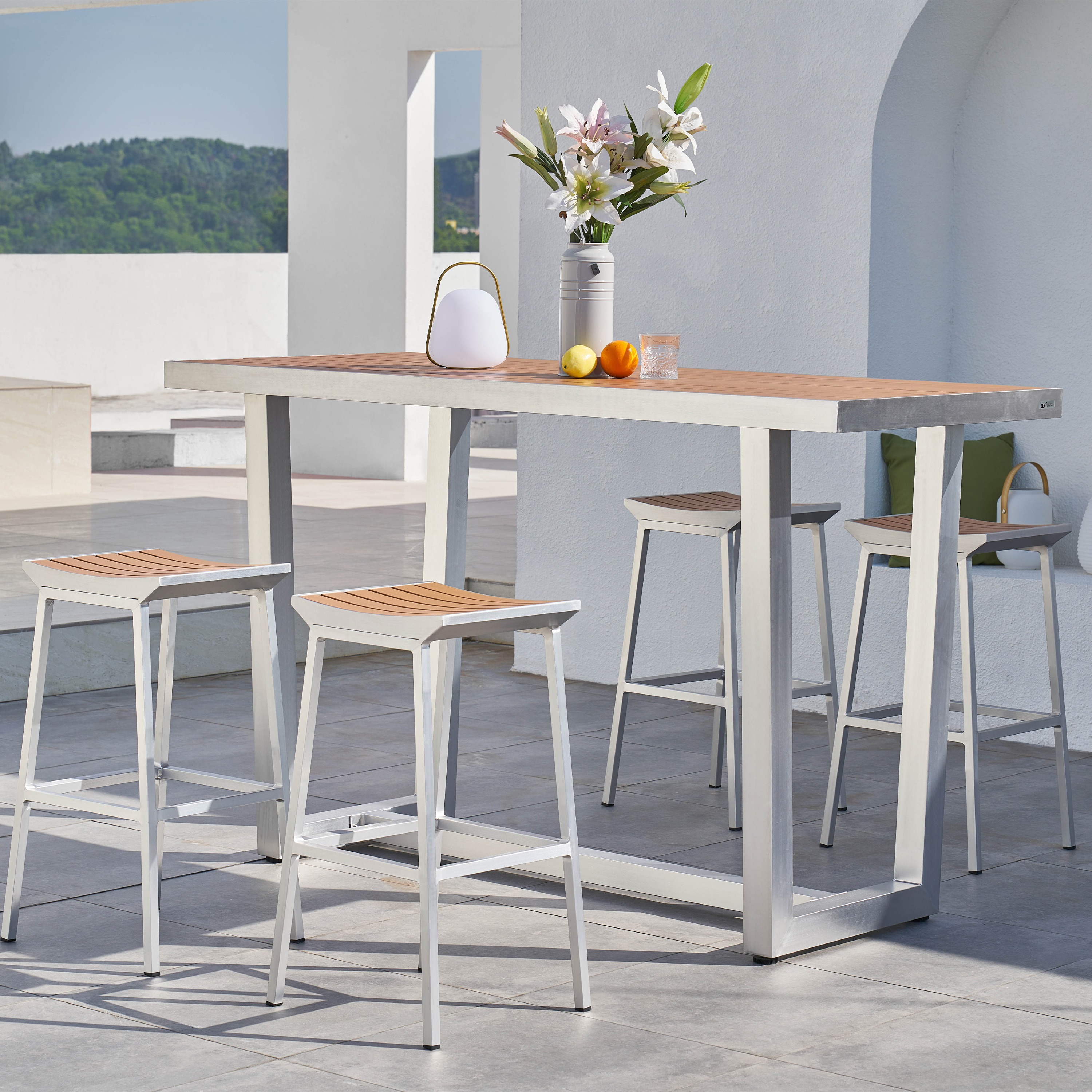 AXI James Bar Set with 4 bar stools - Aluminum/Wood-look