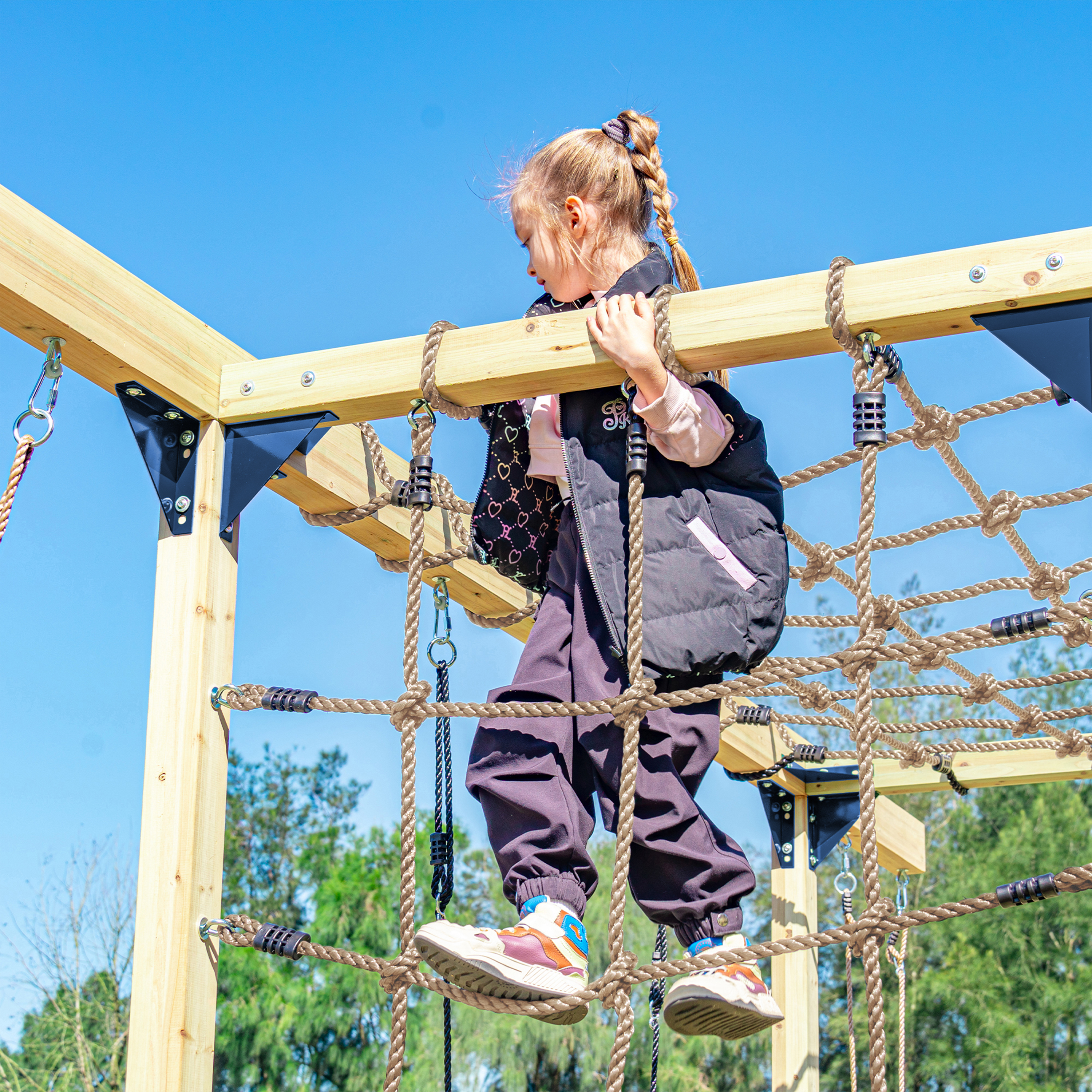 AXI Boris Wooden Playcentre with Swings, Trapeze, Climbing Nets and Monkey Bars – Grey Slide