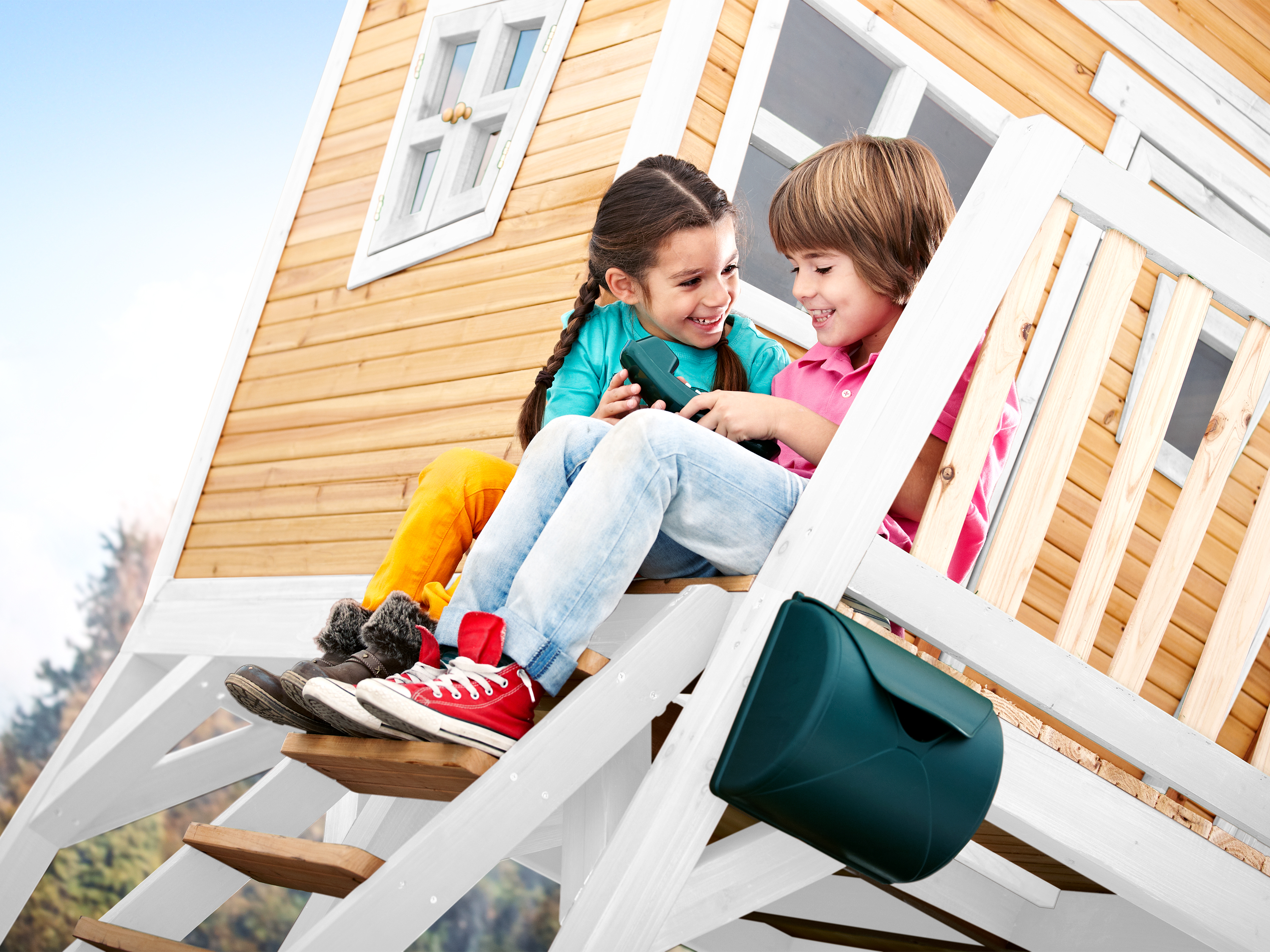AXI Max Playhouse Brown/White - Blue Slide