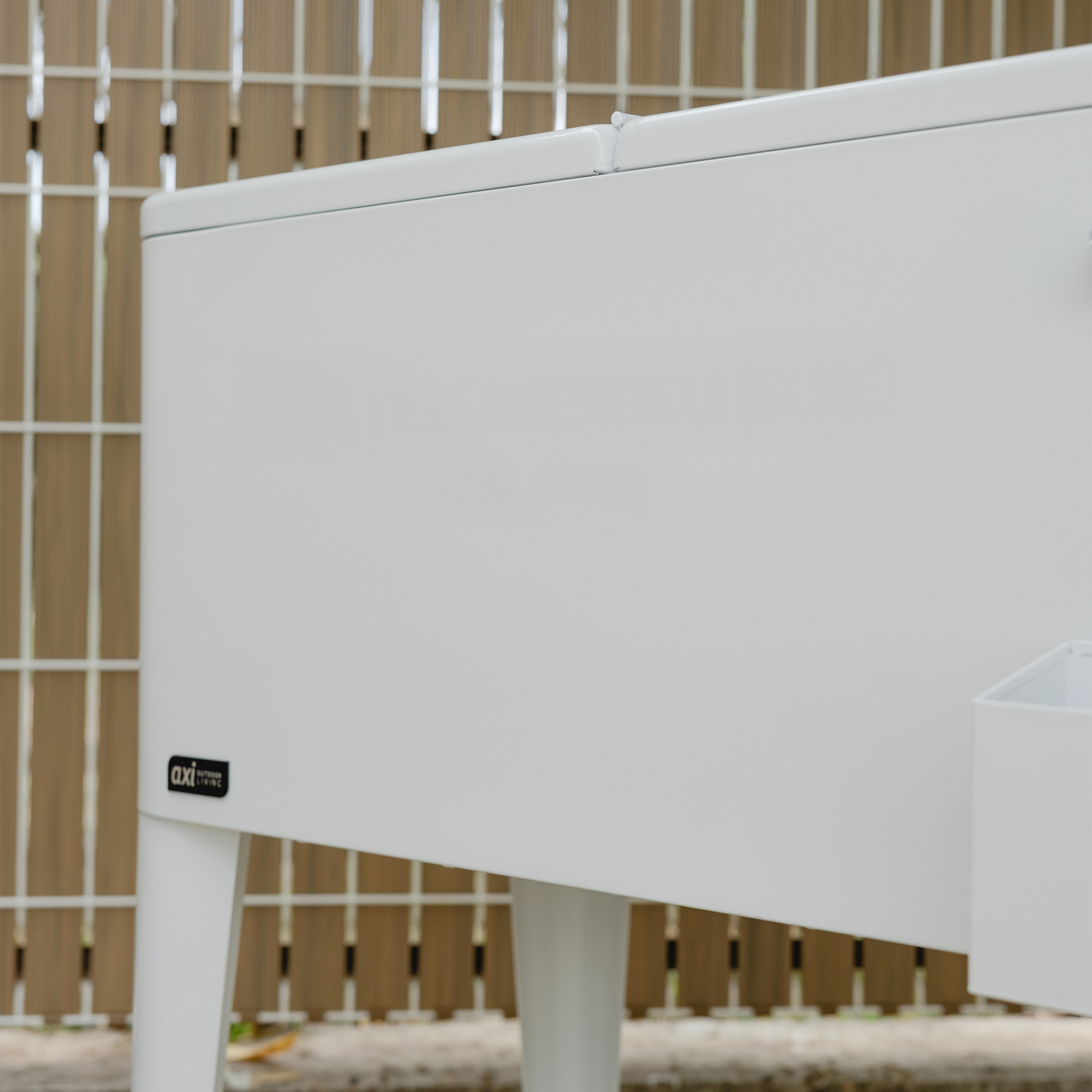 AXI Retro Cooler - White