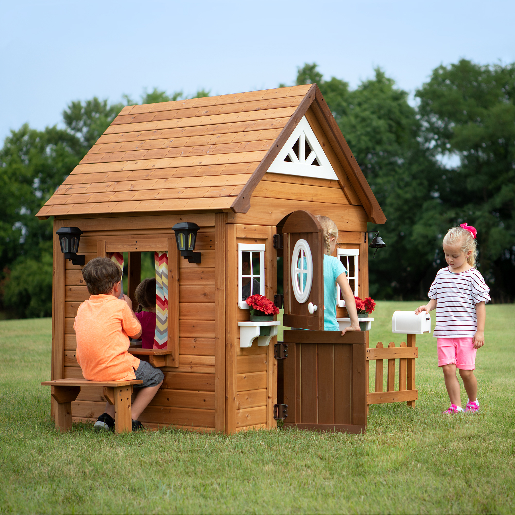 Backyard Discovery Aspen Playhouse
