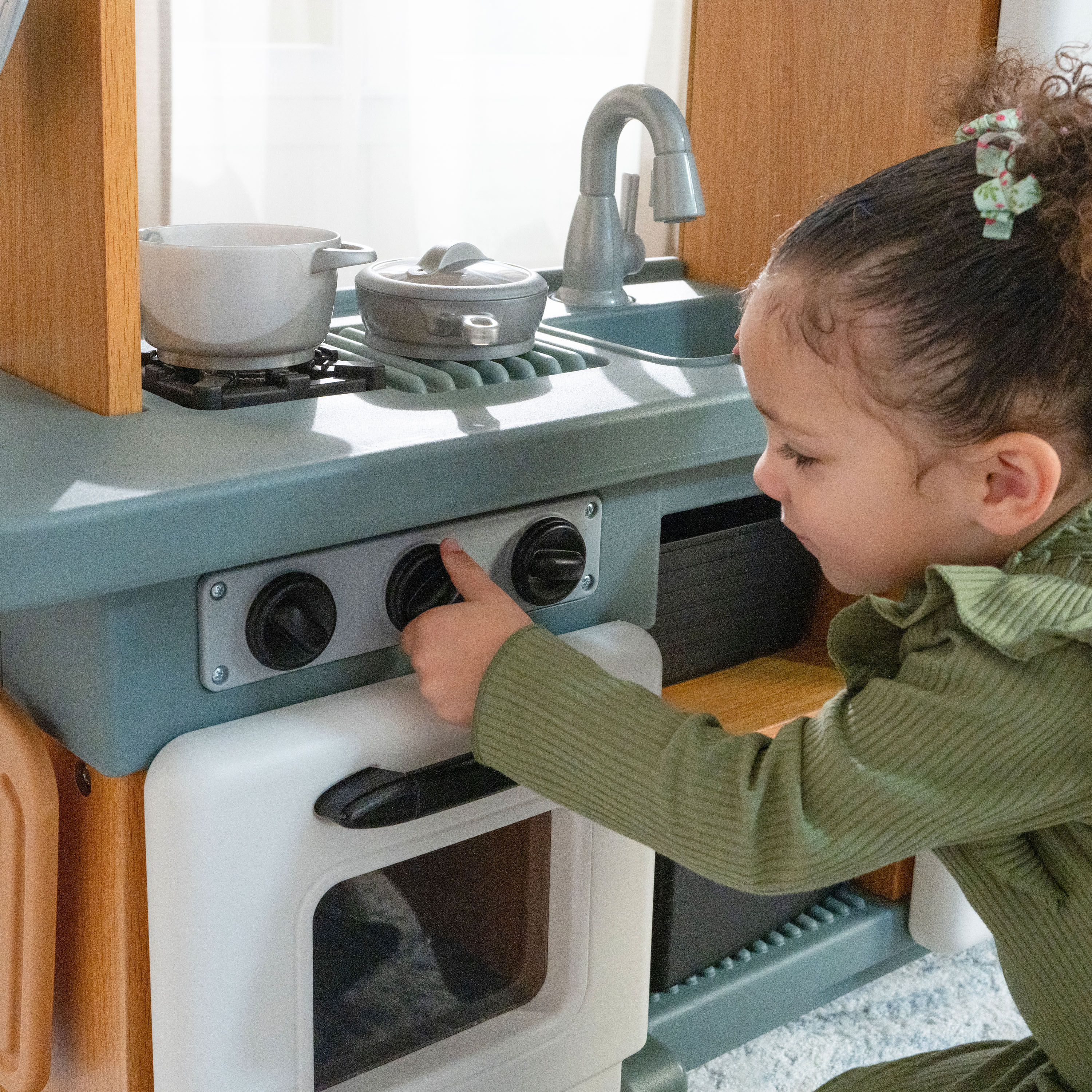 Step2 Harmony Play Kitchen