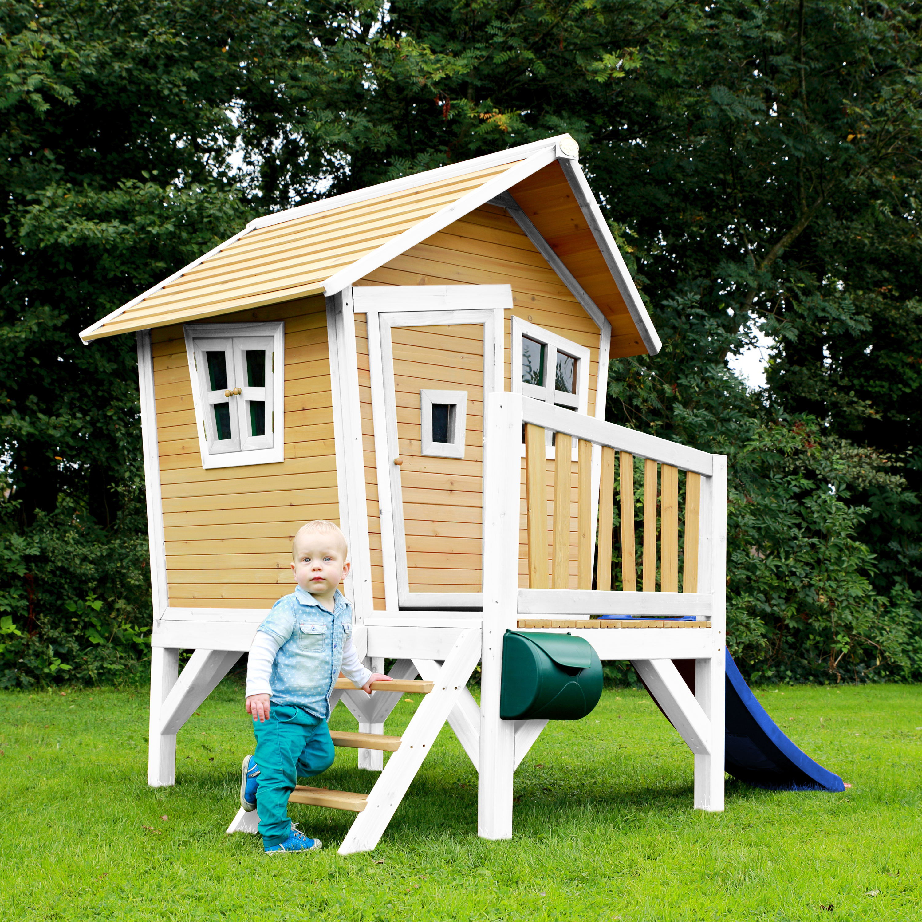 AXI Robin Playhouse Brown/White - Blue Slide