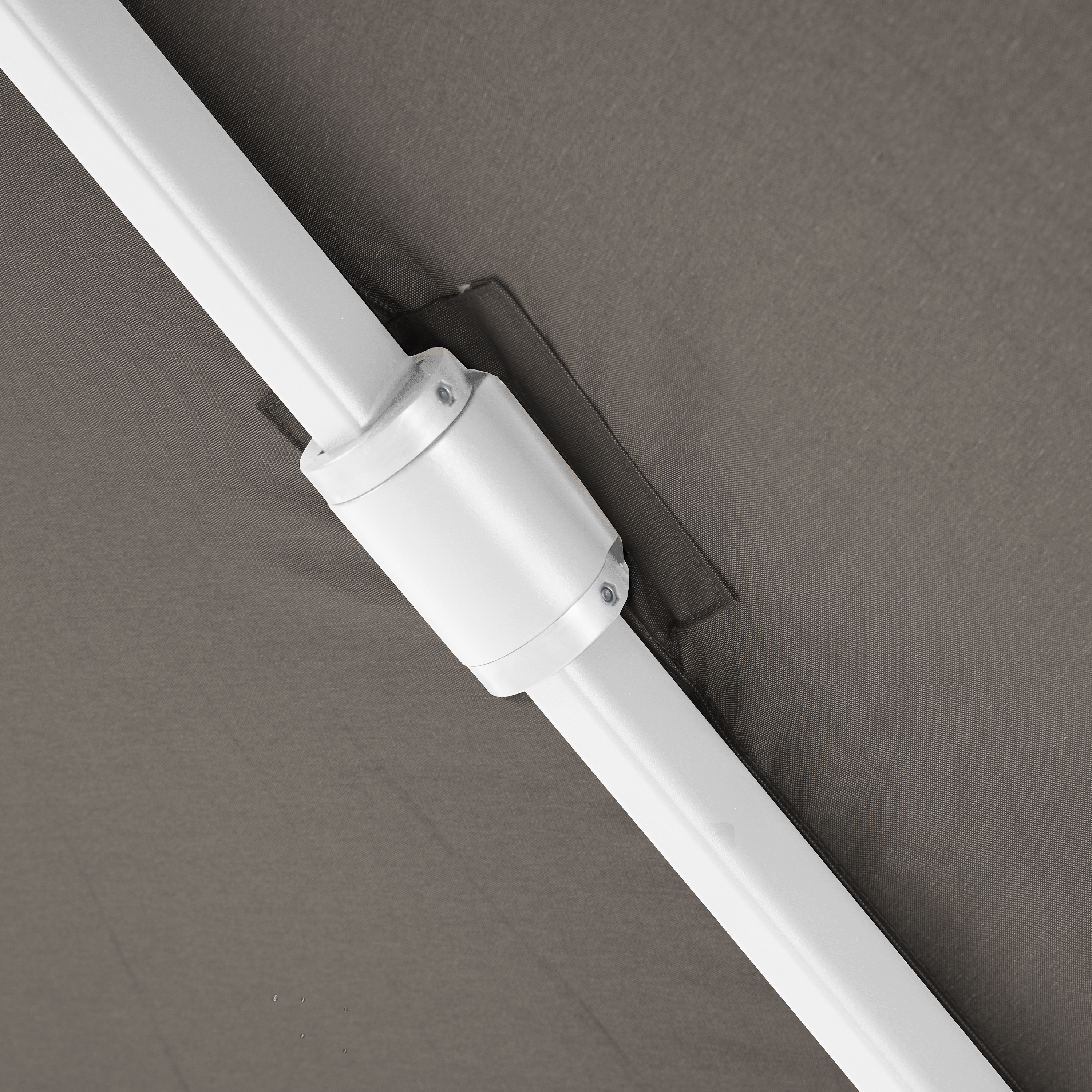 AXI Milad Premium Cantilever Parasol 200x300cm - White/Taupe