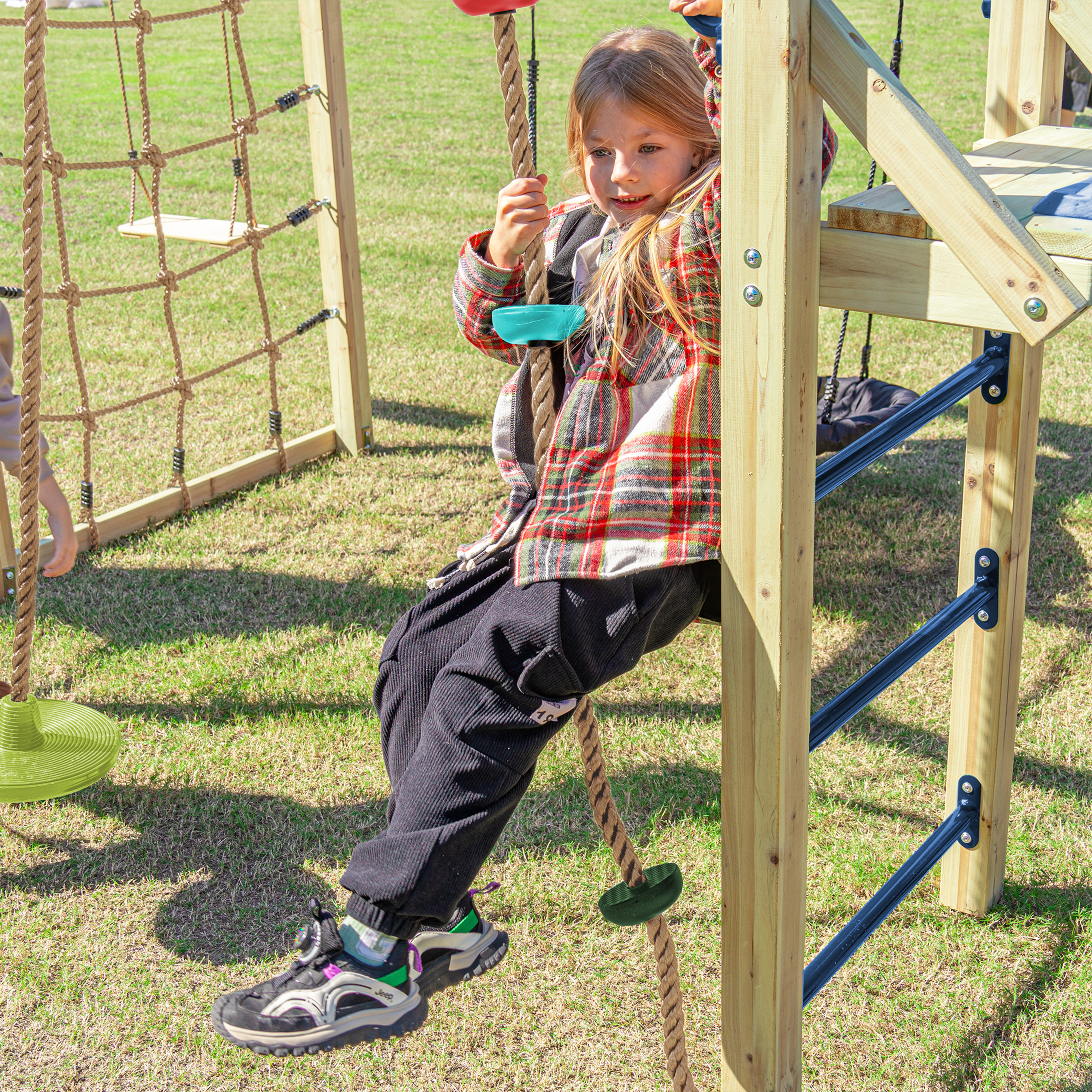 AXI Boris Wooden Playcentre with Swings, Trapeze, Climbing Nets and Monkey Bars – White Slide