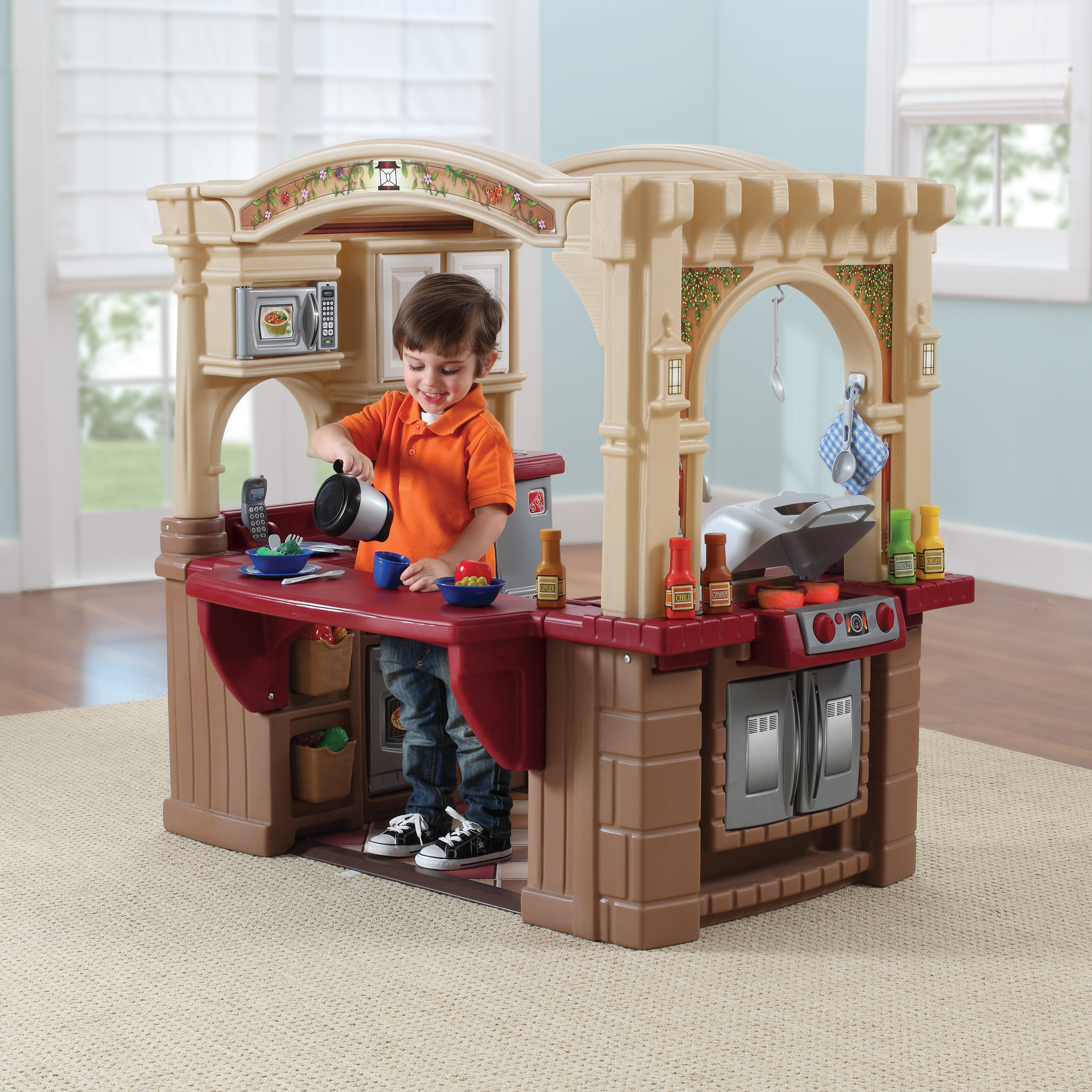 Step2 Grand & Grill Walk-In Play Kitchen