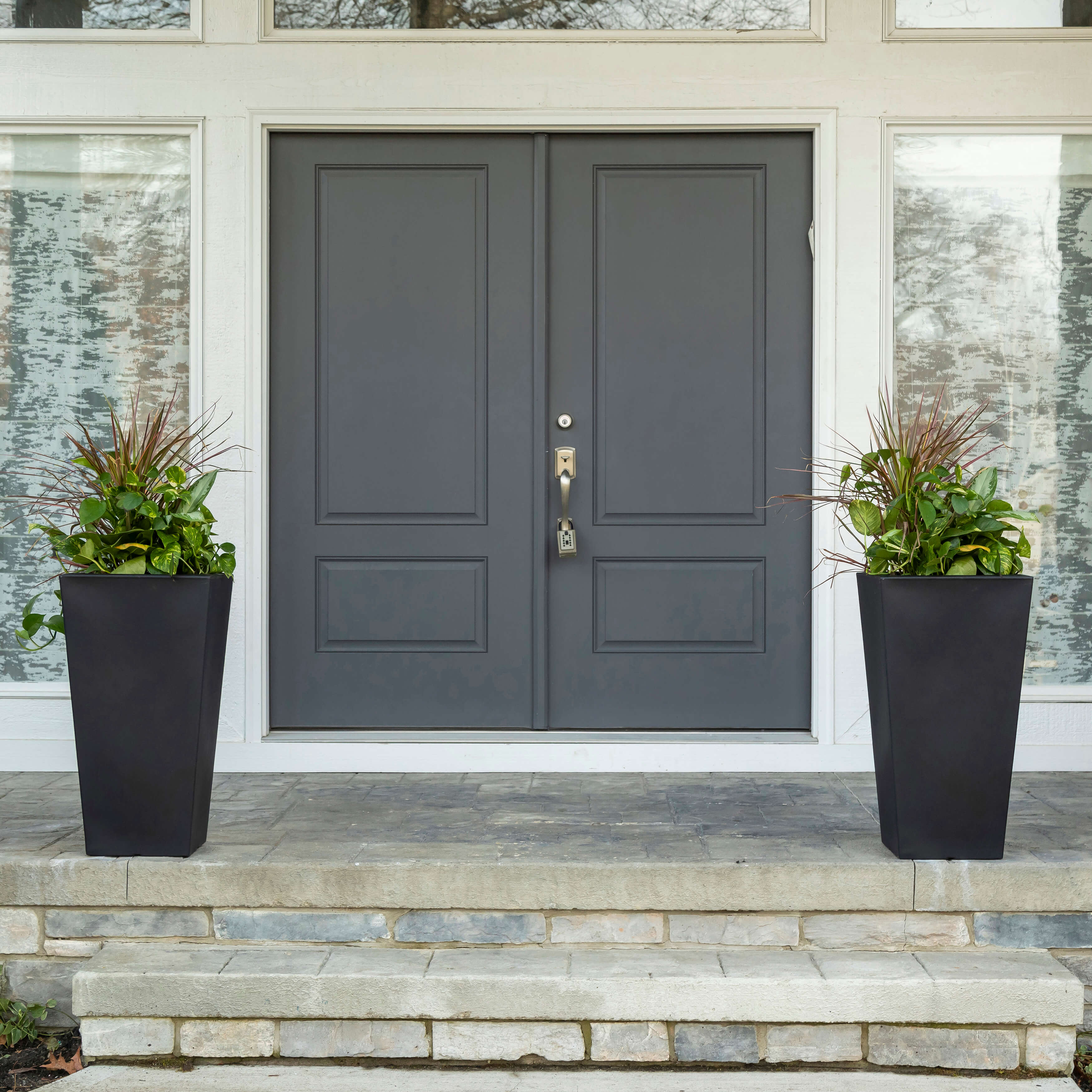 Step2 Tremont Square Conical Flower Pot Large - Onyx Black