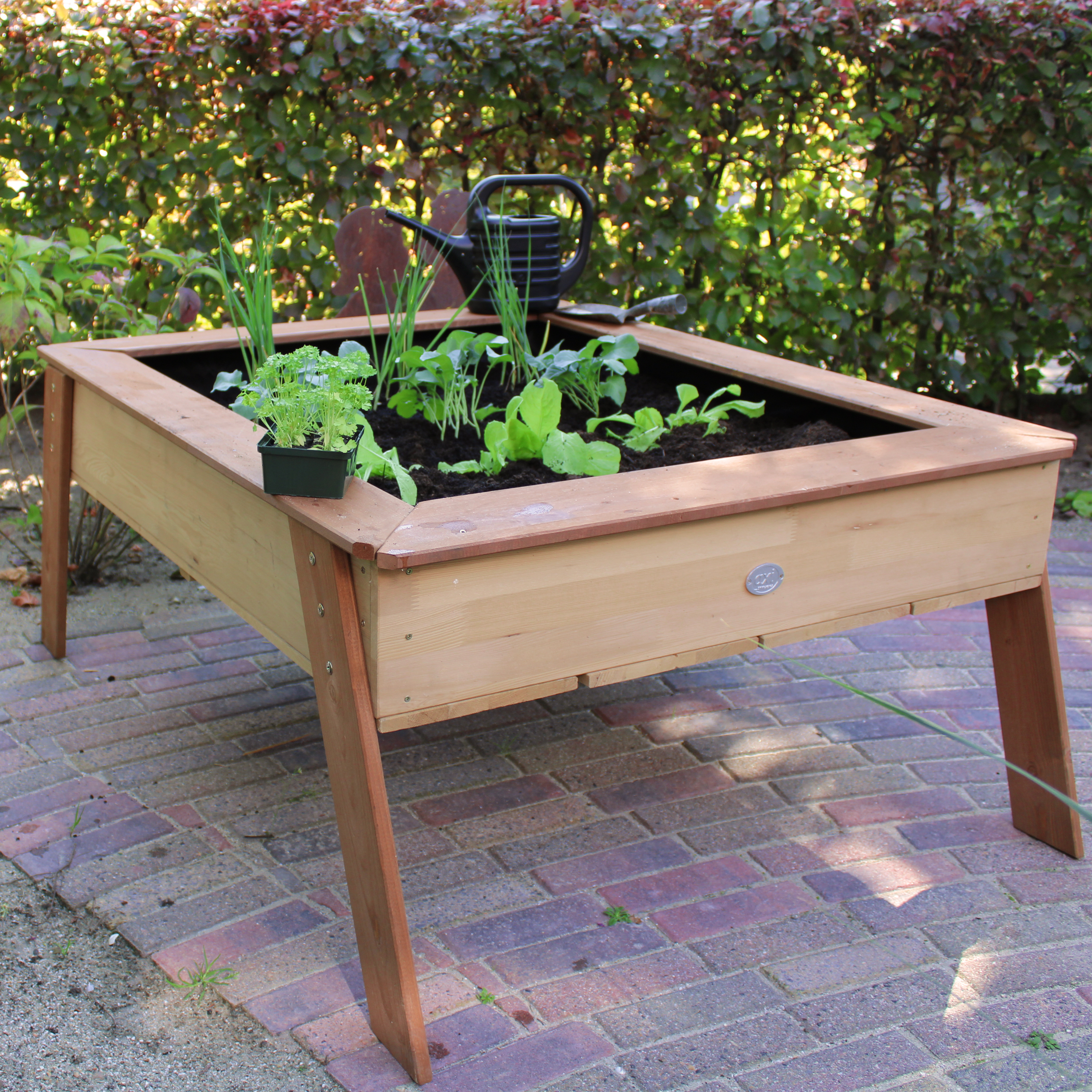 AXI Linda Sand & Gardening Table - Brown